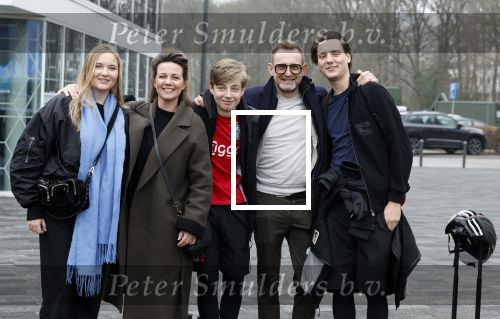 Heerenveen 19 maart 2023
De hollandse 100 in Thialf.  Georganiseerd door Prinse Bernhard met zijn stichting Lymph & Co.
Aanwezig oa Prins Bernhard Prinses Annette hun kinderen Isabelle Samuel en Benjamin, Prinses Margriet Mr Pieter v Vollenhoven , Prins Floris en Prinses Aimee.
Ook Marianne Timmer reed mee.
