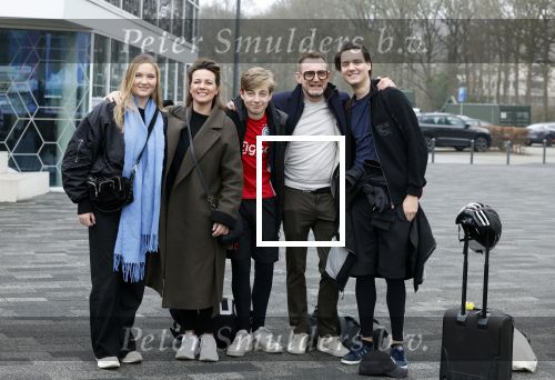 Heerenveen 19 maart 2023
De hollandse 100 in Thialf.  Georganiseerd door Prinse Bernhard met zijn stichting Lymph & Co.
Aanwezig oa Prins Bernhard Prinses Annette hun kinderen Isabelle Samuel en Benjamin, Prinses Margriet Mr Pieter v Vollenhoven , Prins Floris en Prinses Aimee.
Ook Marianne Timmer reed mee.
