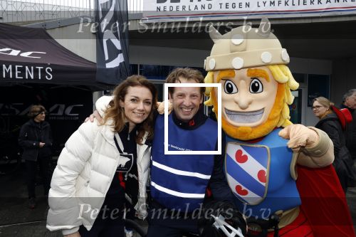 Heerenveen 19 maart 2023
De hollandse 100 in Thialf.  Georganiseerd door Prinse Bernhard met zijn stichting Lymph & Co.
Aanwezig oa Prins Bernhard Prinses Annette hun kinderen Isabelle Samuel en Benjamin, Prinses Margriet Mr Pieter v Vollenhoven , Prins Floris en Prinses Aimee.
Ook Marianne Timmer reed mee.