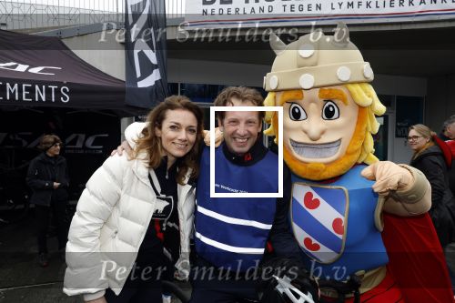 Heerenveen 19 maart 2023
De hollandse 100 in Thialf.  Georganiseerd door Prinse Bernhard met zijn stichting Lymph & Co.
Aanwezig oa Prins Bernhard Prinses Annette hun kinderen Isabelle Samuel en Benjamin, Prinses Margriet Mr Pieter v Vollenhoven , Prins Floris en Prinses Aimee.
Ook Marianne Timmer reed mee.