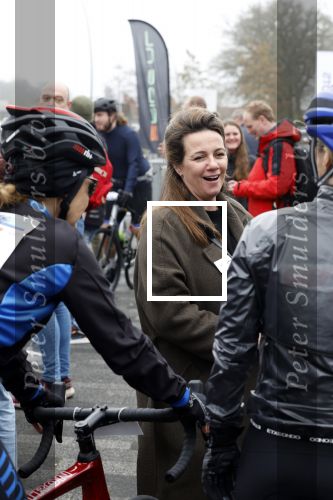 Heerenveen 19 maart 2023
De hollandse 100 in Thialf.  Georganiseerd door Prinse Bernhard met zijn stichting Lymph & Co.
Aanwezig oa Prins Bernhard Prinses Annette hun kinderen Isabelle Samuel en Benjamin, Prinses Margriet Mr Pieter v Vollenhoven , Prins Floris en Prinses Aimee.