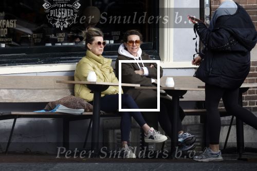 Amsterdam 24 maart 2023
Prinses Annette en een vriendin drinken kopje thee op een terras in centrum van Amsterdam.