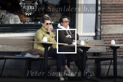 Amsterdam 24 maart 2023
Prinses Annette en een vriendin drinken kopje thee op een terras in centrum van Amsterdam.