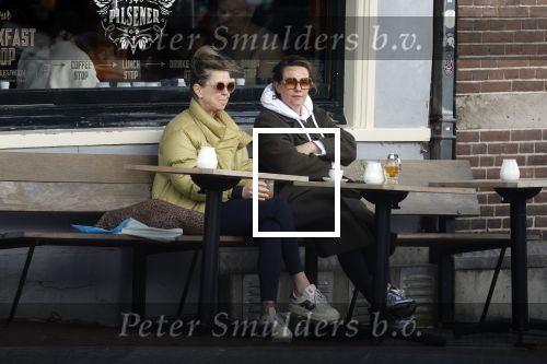 Amsterdam 24 maart 2023
Prinses Annette en een vriendin drinken kopje thee op een terras in centrum van Amsterdam.