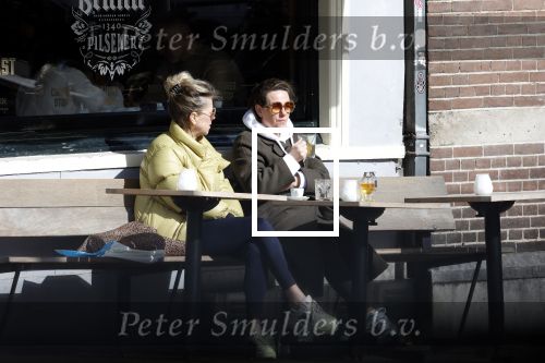 Amsterdam 24 maart 2023
Prinses Annette en een vriendin drinken kopje thee op een terras in centrum van Amsterdam.
