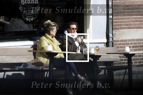 Amsterdam 24 maart 2023
Prinses Annette en een vriendin drinken kopje thee op een terras in centrum van Amsterdam.