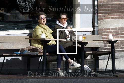 Amsterdam 24 maart 2023
Prinses Annette en een vriendin drinken kopje thee op een terras in centrum van Amsterdam.