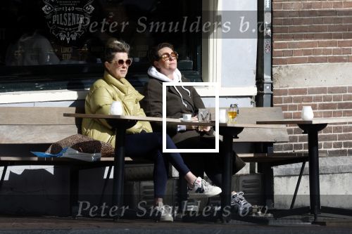 Amsterdam 24 maart 2023
Prinses Annette en een vriendin drinken kopje thee op een terras in centrum van Amsterdam.