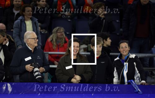 Heerenveen 19 maart 2023
De hollandse 100 in Thialf.  Georganiseerd door Prinse Bernhard met zijn stichting Lymph & Co.
Aanwezig oa Prins Bernhard Prinses Annette hun kinderen Isabelle Samuel en Benjamin, Prinses Margriet Mr Pieter v Vollenhoven , Prins Floris en Prinses Aimee.
Ook Marianne Timmer reed mee.