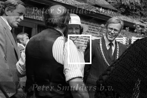 Middelbeers, Bladel, Steensel en Valkenswaard, 22 Augustus 1978
Bezoek Prinses Beatrix en Prins Claus aan de Kempen
Burgemeester v Zwieten Valkenswaard
Burgemeester Hen k Breeveld
100 jarige
Commissaris v d Koningin Jan v d Harten
Valkenier
Boeren dansengroep uit Bladel