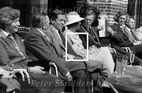 Middelbeers, Bladel, Steensel en Valkenswaard, 22 Augustus 1978
Bezoek Prinses Beatrix en Prins Claus aan de Kempen
Burgemeester v Zwieten Valkenswaard
Burgemeester Hen k Breeveld
100 jarige
Commissaris v d Koningin Jan v d Harten
Valkenier
Boeren dansengroep uit Bladel