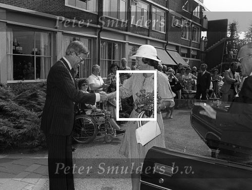 Middelbeers, Bladel, Steensel en Valkenswaard, 22 Augustus 1978
Bezoek Prinses Beatrix en Prins Claus aan de Kempen
Burgemeester v Zwieten Valkenswaard
Burgemeester Hen k Breeveld
100 jarige
Commissaris v d Koningin Jan v d Harten
Valkenier
Boeren dansengroep uit Bladel