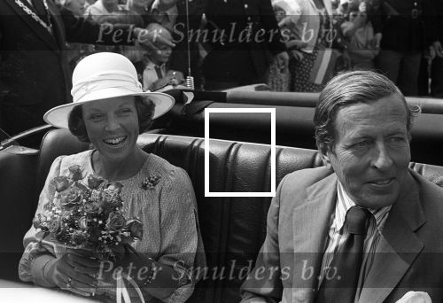 Middelbeers, Bladel, Steensel en Valkenswaard, 22 Augustus 1978
Bezoek Prinses Beatrix en Prins Claus aan de Kempen
Burgemeester v Zwieten Valkenswaard
Burgemeester Hen k Breeveld
100 jarige
Commissaris v d Koningin Jan v d Harten
Valkenier
Boeren dansengroep uit Bladel