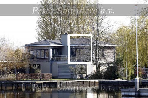Breukeleveen 4 april 2023
Prinses Mabel bouwt een nieuw huis en heeft nog een huis daarnaast aan de Loosdrechtse plassen.