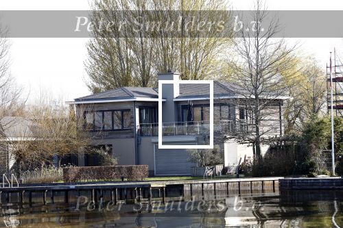 Breukeleveen 4 april 2023
Prinses Mabel bouwt een nieuw huis en heeft nog een huis daarnaast aan de Loosdrechtse plassen.