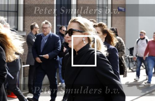 Amsterdam 15 april 2023
Herdenkingstdienst vooraf aan de begrafenis van Huub Oosterhuis in de Westertoren . Daarna gingen ze met de boot naar begraafplaats Zorgvlied. Prinses Mabel kwam met vriendin Willemijn Verloop