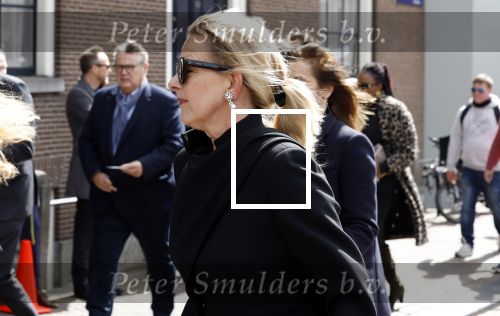 Amsterdam 15 april 2023
Herdenkingstdienst vooraf aan de begrafenis van Huub Oosterhuis in de Westertoren . Daarna gingen ze met de boot naar begraafplaats Zorgvlied. Prinses Mabel kwam met vriendin Willemijn Verloop