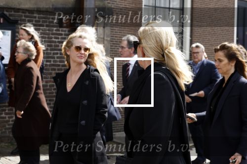 Amsterdam 15 april 2023
Herdenkingstdienst vooraf aan de begrafenis van Huub Oosterhuis in de Westertoren . Daarna gingen ze met de boot naar begraafplaats Zorgvlied. Prinses Mabel kwam met vriendin Willemijn Verloop
