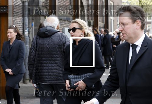 Amsterdam 15 april 2023
Herdenkingstdienst vooraf aan de begrafenis van Huub Oosterhuis in de Westertoren . Daarna gingen ze met de boot naar begraafplaats Zorgvlied. Prinses Mabel kwam met vriendin Willemijn Verloop