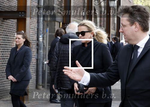 Amsterdam 15 april 2023
Herdenkingstdienst vooraf aan de begrafenis van Huub Oosterhuis in de Westertoren . Daarna gingen ze met de boot naar begraafplaats Zorgvlied. Prinses Mabel kwam met vriendin Willemijn Verloop