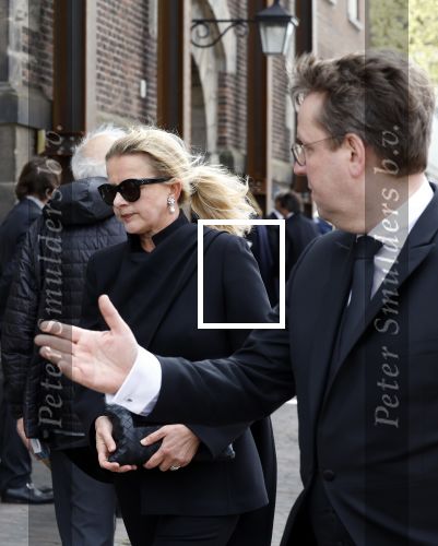 Amsterdam 15 april 2023
Herdenkingstdienst vooraf aan de begrafenis van Huub Oosterhuis in de Westertoren . Daarna gingen ze met de boot naar begraafplaats Zorgvlied. Prinses Mabel kwam met vriendin Willemijn Verloop