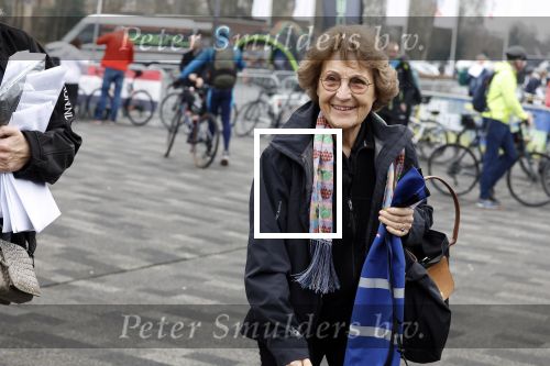 Heerenveen 19 maart 2023
De hollandse 100 in Thialf.  Georganiseerd door Prinse Bernhard met zijn stichting Lymph & Co.
Aanwezig oa Prins Bernhard Prinses Annette hun kinderen Isabelle Samuel en Benjamin, Prinses Margriet Mr Pieter v Vollenhoven , Prins Floris en Prinses Aimee.
Ook Marianne Timmer reed mee.