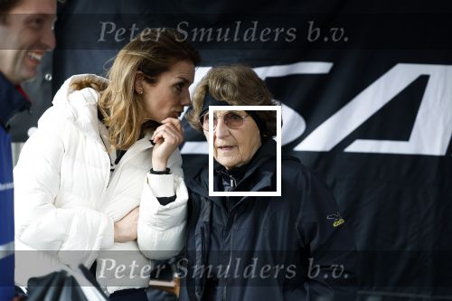 Heerenveen 19 maart 2023
De hollandse 100 in Thialf.  Georganiseerd door Prinse Bernhard met zijn stichting Lymph & Co.
Aanwezig oa Prins Bernhard Prinses Annette hun kinderen Isabelle Samuel en Benjamin, Prinses Margriet Mr Pieter v Vollenhoven , Prins Floris en Prinses Aimee.
Ook Marianne Timmer reed mee.