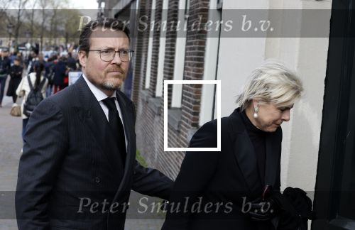 Amsterdam 15 april 2023
Herdenkingstdienst vooraf aan de begrafenis van Huub Oosterhuis in de Westertoren . Daarna gingen ze met de boot naar begraafplaats Zorgvlied. Prinses laurentien en Prins Constantijn