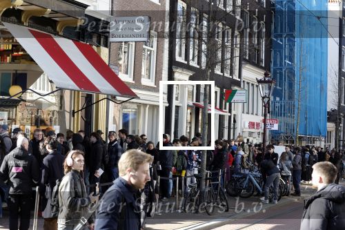 Amsterdam 3 april 2023
Quentin Tarantino signeert zijn nieuwe boek bij boekhandel Athenaeum.