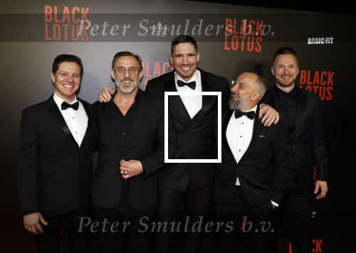 Amsterdam 10 april 2023
Premiere Black Lotus in Tuschinski met Rico Verhoeven in de hoofdrol.
Rico met castleden Kevin Janssens Rona Lee Shimon Roland Moller ea