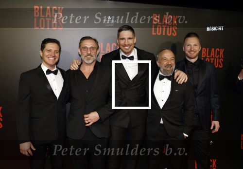 Amsterdam 10 april 2023
Premiere Black Lotus in Tuschinski met Rico Verhoeven in de hoofdrol.
Rico met castleden Kevin Janssens Rona Lee Shimon Roland Moller ea
