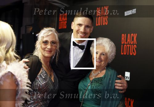 Amsterdam 10 april 2023
Premiere Black Lotus in Tuschinski met Rico Verhoeven in de hoofdrol.
Rico met zijn moeder en Oma