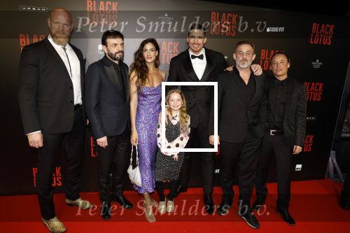 Amsterdam 10 april 2023
Premiere Black Lotus in Tuschinski met Rico Verhoeven in de hoofdrol.
Rico met castleden Rona Lee Shimon Roland Moller Simon Wan Magnus Samuelsson Pippi Casey en Edon TiRizvanolli