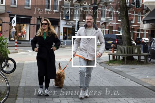 Amsterdam 15 maart 2023
Chantal Bles en Robert Doornbos wandelen met hun hond door Amsterdam zuid.