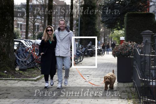 Amsterdam 15 maart 2023
Chantal Bles en Robert Doornbos wandelen met hun hond door Amsterdam zuid.