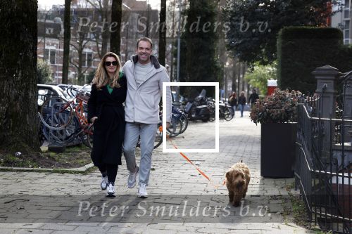 Amsterdam 15 maart 2023
Chantal Bles en Robert Doornbos wandelen met hun hond door Amsterdam zuid.