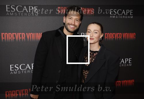 Amsterdam 30 maart 2023
Premiere show forever young in de escape.
Rolf Sanchez met zijn vriendin Sophia Mason