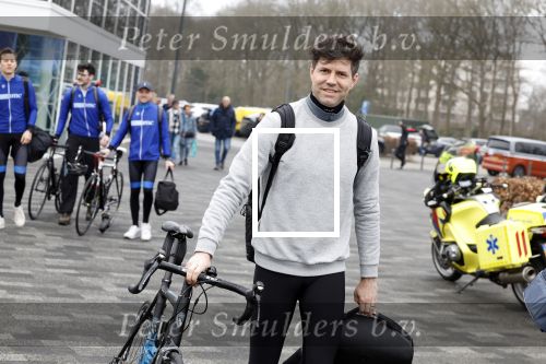 Heerenveen 19 maart 2023
De hollandse 100 in Thialf.  Georganiseerd door Prinse Bernhard met zijn stichting Lymph & Co.
Aanwezig oa Prins Bernhard Prinses Annette hun kinderen Isabelle Samuel en Benjamin, Prinses Margriet Mr Pieter v Vollenhoven , Prins Floris en Prinses Aimee.
Ook Marianne Timmer reed mee.