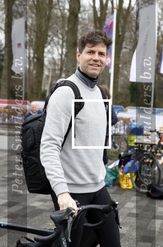 Heerenveen 19 maart 2023
De hollandse 100 in Thialf.  Georganiseerd door Prinse Bernhard met zijn stichting Lymph & Co.
Aanwezig oa Prins Bernhard Prinses Annette hun kinderen Isabelle Samuel en Benjamin, Prinses Margriet Mr Pieter v Vollenhoven , Prins Floris en Prinses Aimee.
Ook Marianne Timmer reed mee.