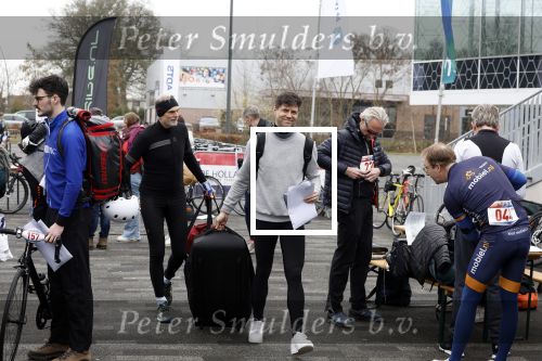 Heerenveen 19 maart 2023
De hollandse 100 in Thialf.  Georganiseerd door Prinse Bernhard met zijn stichting Lymph & Co.
Aanwezig oa Prins Bernhard Prinses Annette hun kinderen Isabelle Samuel en Benjamin, Prinses Margriet Mr Pieter v Vollenhoven , Prins Floris en Prinses Aimee.
Simon Keizer