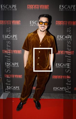 Amsterdam 30 maart 2023
Premiere show forever young in de escape.
Timor Steffens
