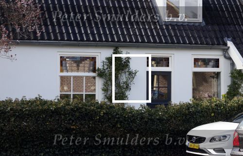 Huizen 25 maart 2023
Het huis van Tom Egbers en janke Dekker staat vol met bloemen .