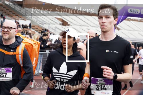 Amsterdam 16 maart 2024
Radio 538 run tbv het Prinses Maxima Centrum in het Olympisch stadion. Oa aanwezig 
Airen Mylene en Jelte v d Goot