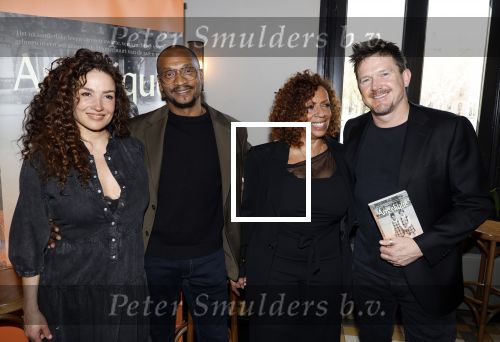 Amsterdam 19 maart 2024
Boekpresentatie Angelique Woudenberg in restaurant Breda. Angelique Woudenberg met man en Katja Schuurman en Johnny de Mol