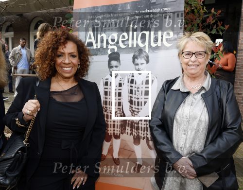 Amsterdam 19 maart 2024
Boekpresentatie Angelique Woudenberg in restaurant Breda. Angelique Woudenberg met zus