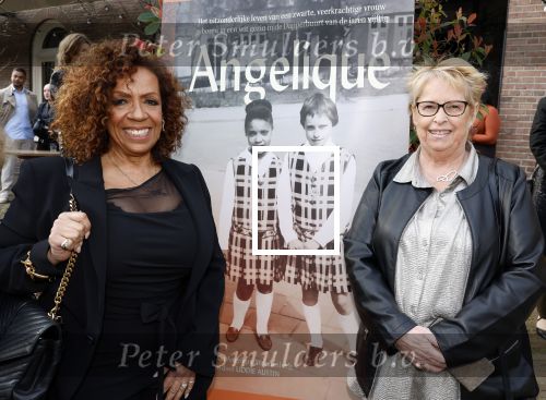 Amsterdam 19 maart 2024
Boekpresentatie Angelique Woudenberg in restaurant Breda. Angelique Woudenberg met zus