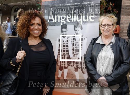 Amsterdam 19 maart 2024
Boekpresentatie Angelique Woudenberg in restaurant Breda. Angelique Woudenberg met zus