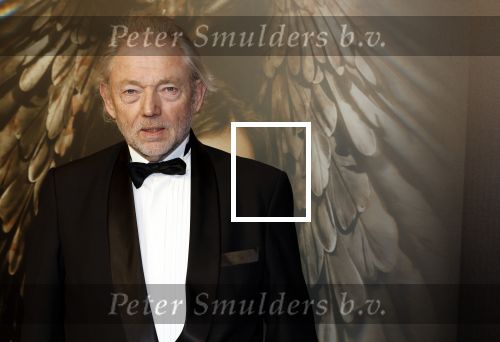 Amsterdam 18 maart 2024
Premiere Spinx in Pathe Tuschinski met in de cast oa Andrea Vass Benja Bruijning Chardonnay Rillen Delilah Warcup v Eyck Eva v Heijningen Marvcel Hensema Rami Kooti Arab Rifka Lodeizen Sallie Harmsen en Sil v d Zwan. Aus Greidanus met vrouw