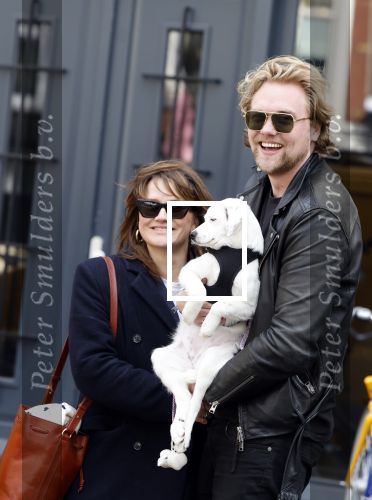 Amsterdam 27 maart 2024
Barbara Sloesen met vriend Joost Hofman en hun hondje in het centrum van amsterdam.