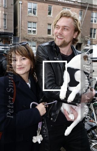 Amsterdam 27 maart 2024
Barbara Sloesen met vriend Joost Hofman en hun hondje in het centrum van amsterdam.